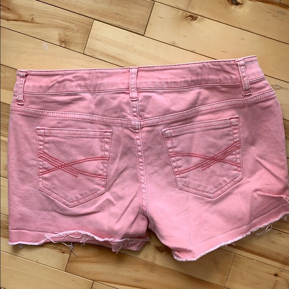 Pink Aeropostale jean cut off shorts - Picture 3 of 4